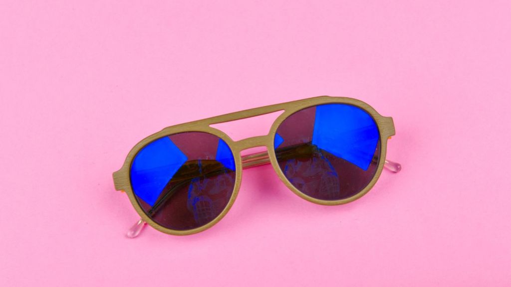 Sunglasses print-on-demand companies featured image